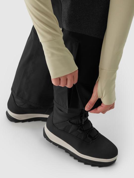 Actual product image 4F Snowboard Bib Trousers (M)