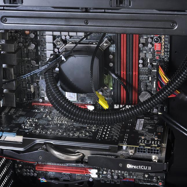 Produktbild Lian-Li Pc-V1000lb (E-ATX, mATX, ATX)