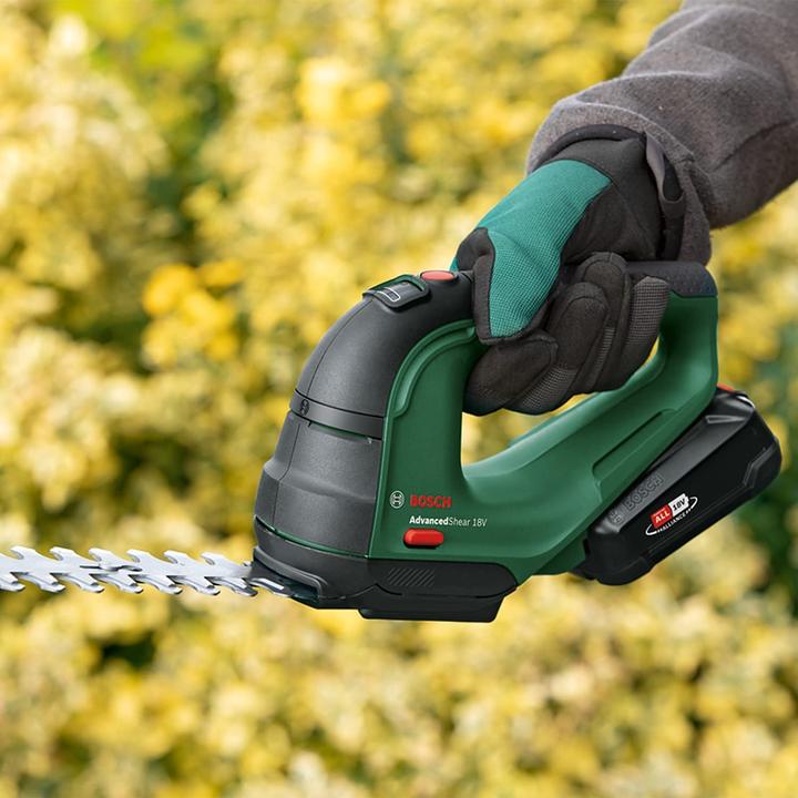 Actual product image Bosch Home & Garden Advanced Shear 18V-10 (Cordless hedgecutters)