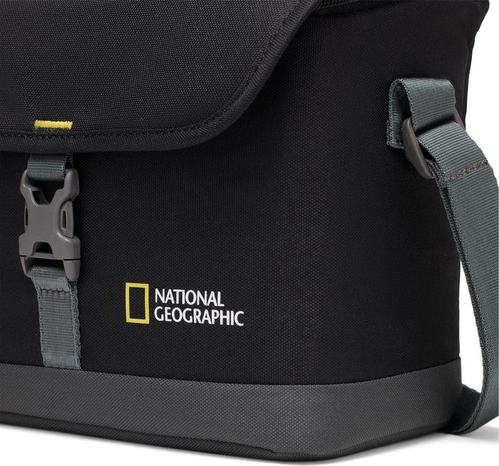 Immagine prodotto National Geographic Borsa per fotocamera media nera (Borsa a tracolla per fotocamera, 6.25 l)