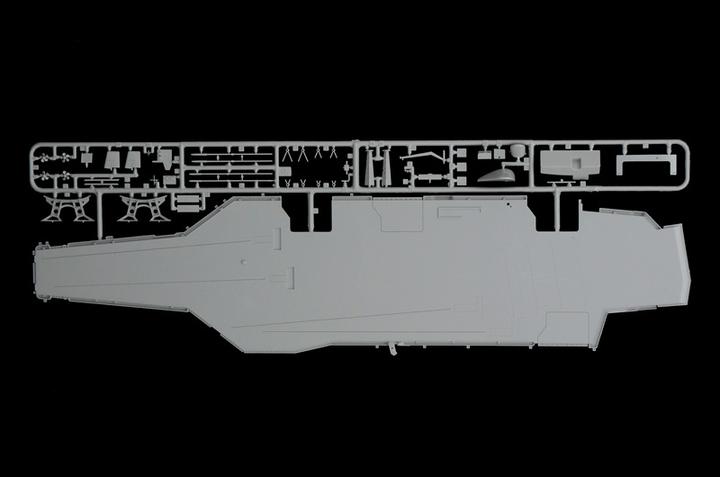 Produktbild Italeri U.S.S. George H.W: Bush CVN 77
