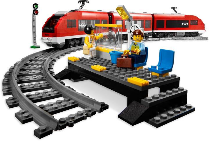 Immagine prodotto LEGO Treno passeggeri urbano (7938, LEGO City)