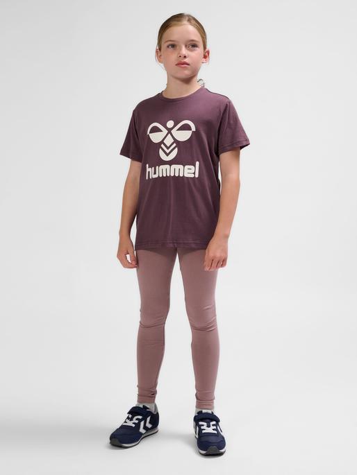 Actual product image hummel hmlTRES T-SHIRT S/S (104)