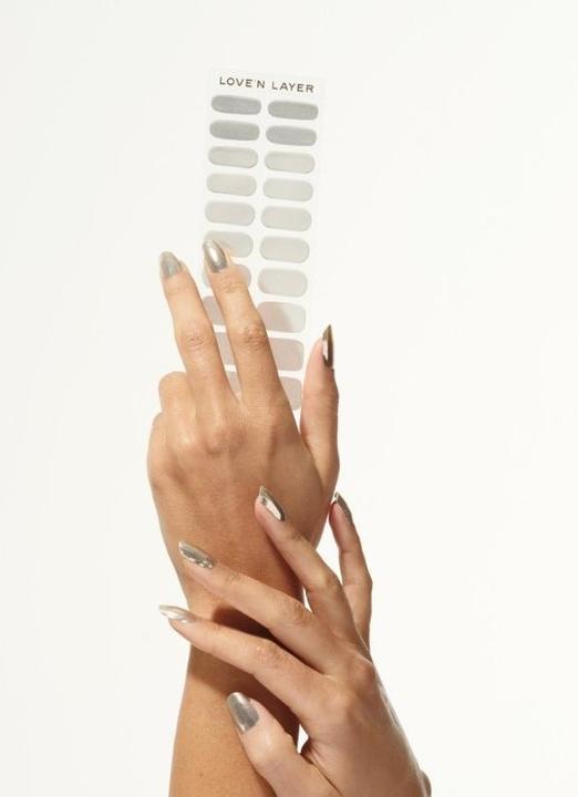 Immagine prodotto Love'n Layer - Acciaio lucido metallizzato (Acciaio lucido metallizzato, Smalto per unghie effetto gel)