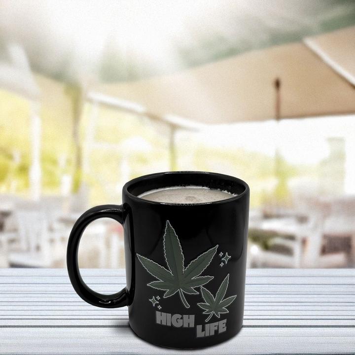 Actual product image Mad Monkey High Life Weed" mug - with colour change (300 ml)