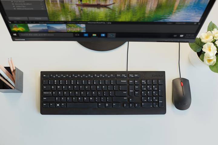 Actual product image Lenovo Essential (US, Cable)