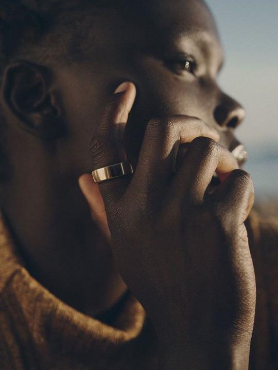 Actual product image Oura Ring Gen3 Horizon (6, Gold)