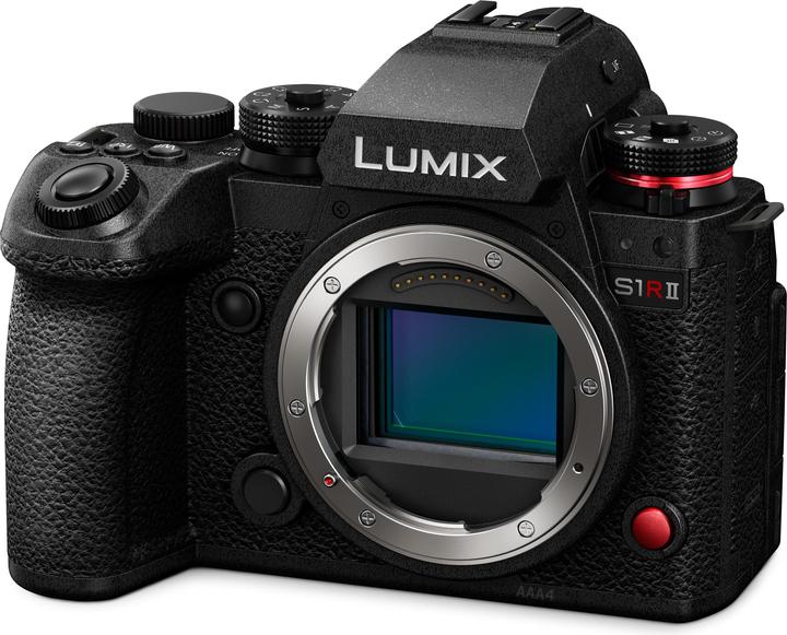 Panasonic Lumix S1RII (44.30 Mpx, Full frame)