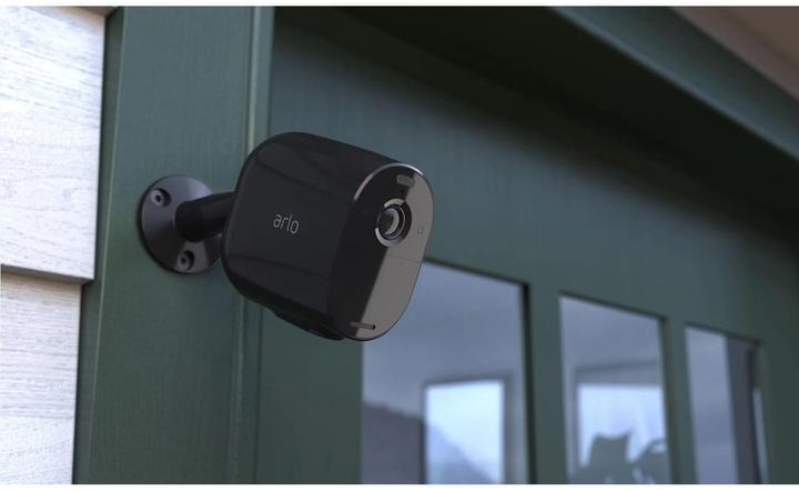 Image du produit Arlo Essential Spotlight, pack de 3 caméras, noires (1920 x 1080 Pixels)