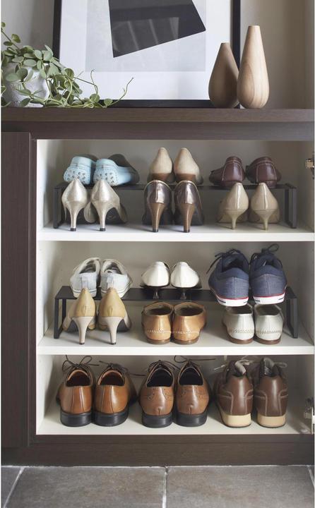 Actual product image Yamazaki FRAME pull-out shoe rack (60 x 12 x 10 cm)