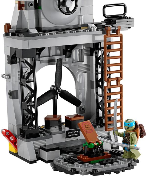 Image du produit LEGO Teenage Mutant Ninja Attaque de la cachette de la tortue (79117)