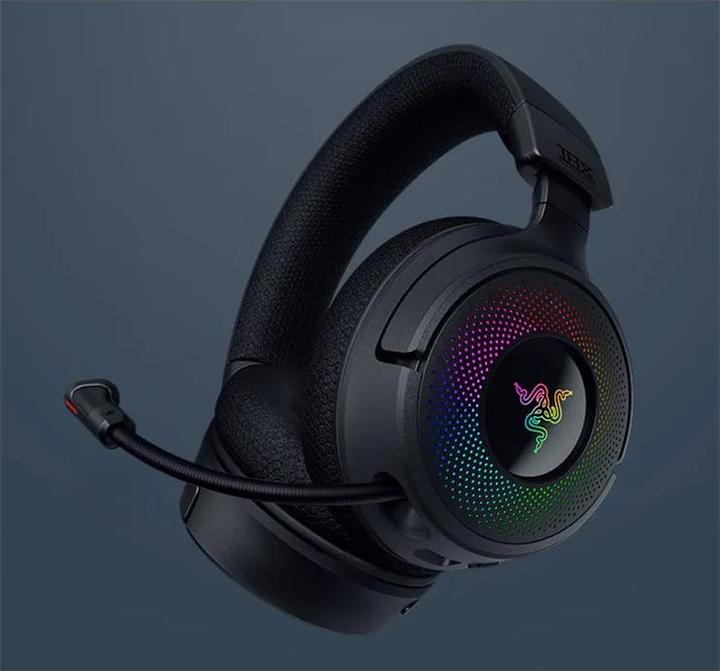 Actual product image Razer Kraken V4 (Wireless, Cable)