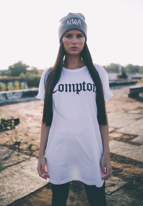 Actual product image Mister Tee Compton Tee (S)