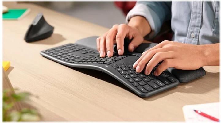 Actual product image Logitech Ergo K860 (Eng. Int., Wireless)