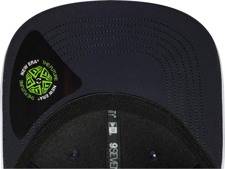 Immagine prodotto New Era 9Seventy Stretch Snapback Cap - F1 BWT Alpine