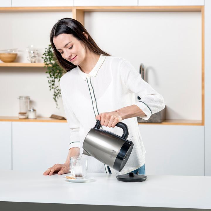 Immagine prodotto Black & Decker BXKE2202E (1.20 l, Spina UE)