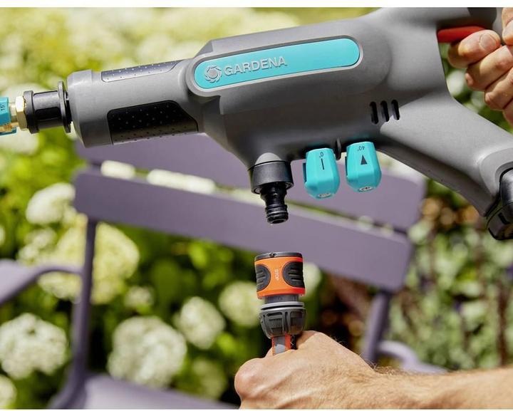 Actual product image Gardena AquaClean (Rechargeable battery operated)