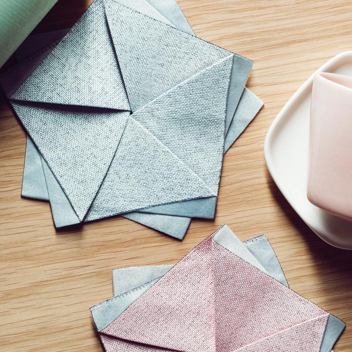 Actual product image Iittala X Issey Miyake coaster (27 x 27 cm)