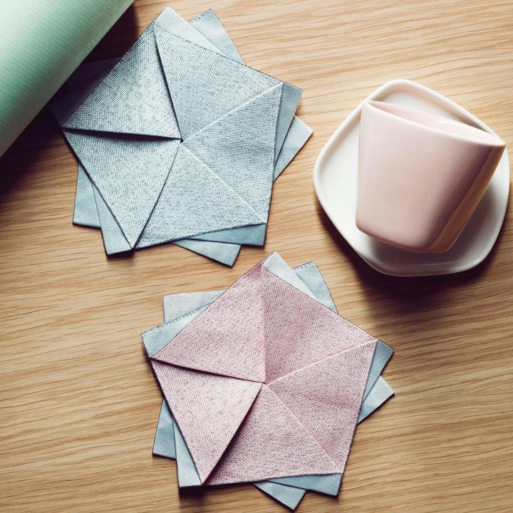Actual product image Iittala X Issey Miyake coaster (27 x 27 cm)