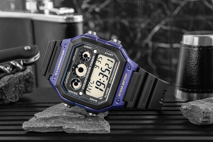 Produktbild Casio Collection (Digitaluhr, Chronograph)