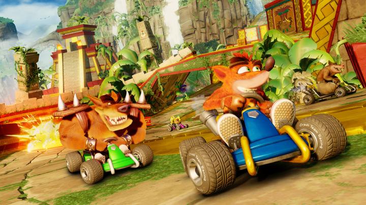 Actual product image Activision Crash Team Racing: Nitro Fueled (PS4, FR)