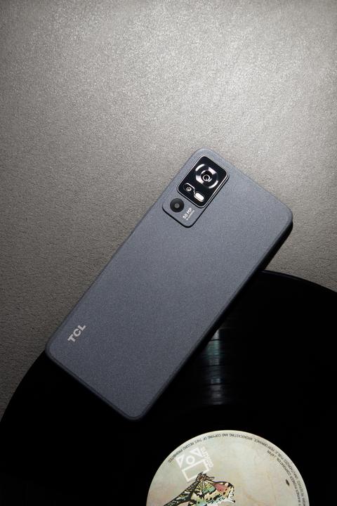 Produktbild TCL 40 NxtPaper 5G (256 GB, Starlight Black, 6.60", Hybrid Dual SIM, 50 Mpx, 5G)