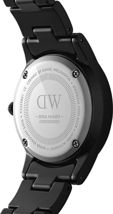 Actual product image Daniel Wellington Iconic Linc Ceramic (32 mm) (Analogue wristwatch, 32 mm)
