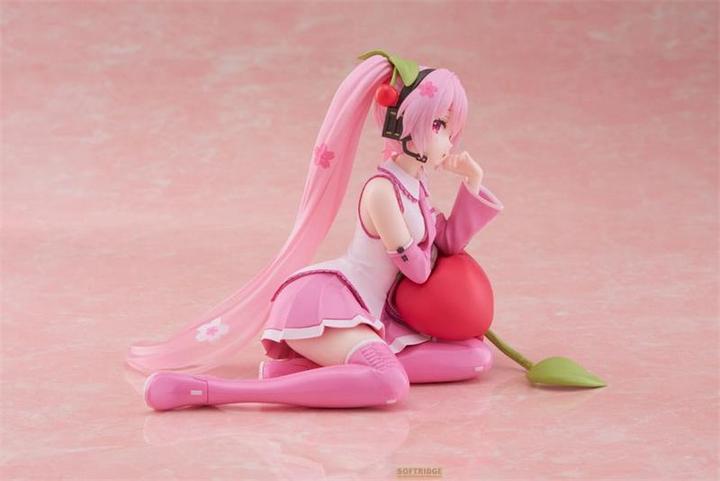 Produktbild Taito Hatsune Miku PVC Statue Desktop Cute Figure Sakura Miku Cherry Cushion Ver. 13 cm