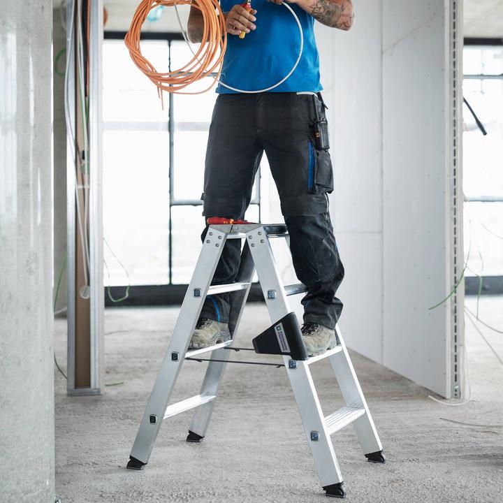 Produktbild Munk Stufen-Stehleiter beidseitig begehbar 2x14 Stufen (Stehleiter, 480 cm)