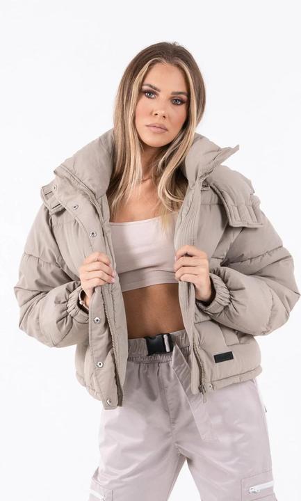 Sixth June kurze overized teppjacke mit kapuze für damen ixth june (S)