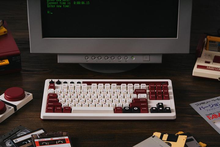 Immagine prodotto 8bitdo Tastiera meccanica sostituibile a caldo 87 tasti (DE, Senza fili)