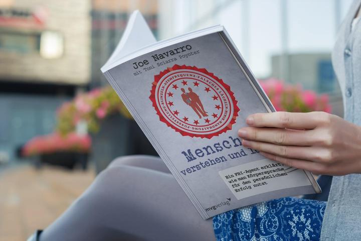 Produktbild Menschen verstehen und lenken (Deutsch, Joe Navarro, 2011)