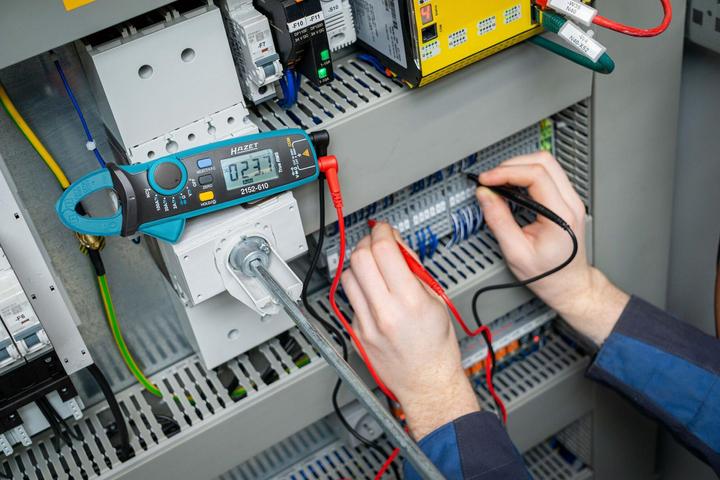 Actual product image HAZET Digital current clamp meter 2152-610 ∙ L x W x H: 34 mm x 60 mm x 175 mm (CAT III 300V, CAT II 600V)