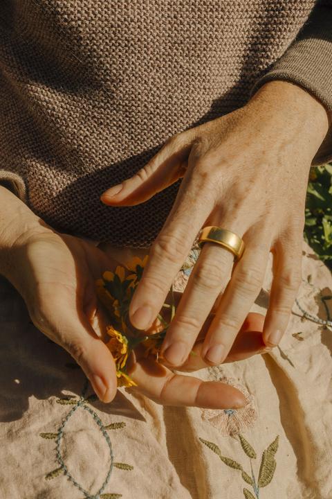 Actual product image Oura Ring Gen3 Horizon (6, Gold)