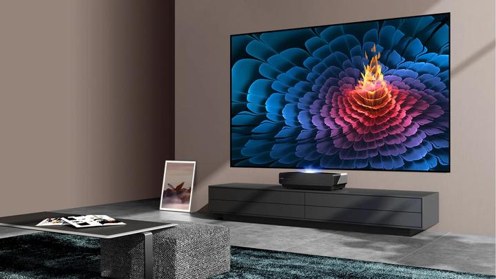 Actual product image Hisense 100L5F-D12 including screen (4K, 2700 lm)