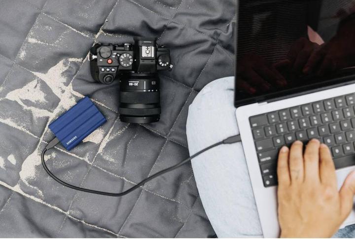 Actual product image Samsung T7 Shield (1000 GB)