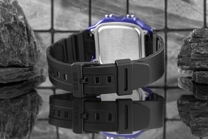Produktbild Casio Collection (Digitaluhr, Chronograph)