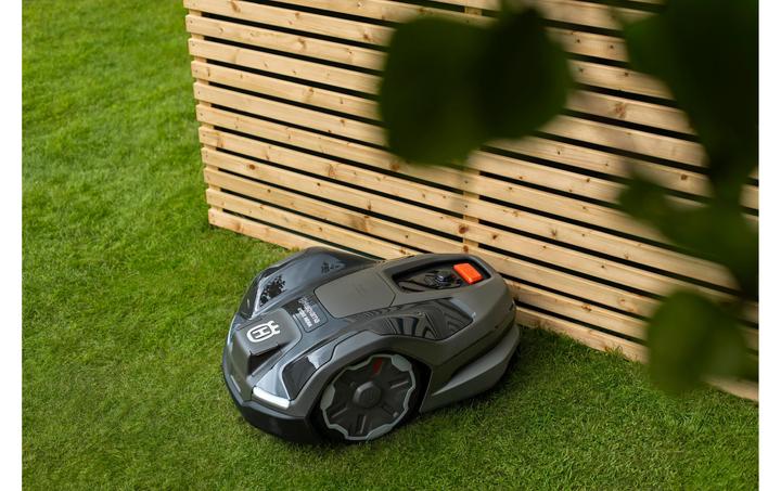 Actual product image Husqvarna 410XE Nera (1000 m², Without boundary wire, Boundary wire)