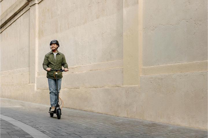 Image du produit Segway-Ninebot F2 Plus D (20 km/h, 55 km, 400 W)