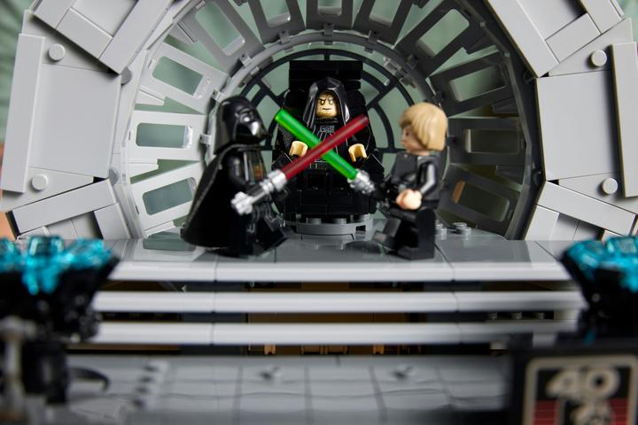 Immagine prodotto LEGO Sala del Trono dell'Imperatore - Diorama (75352, LEGO Star Wars)