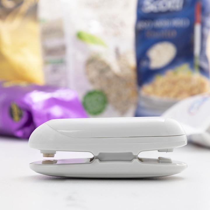 Produktbild InnovaGoods Beutelverschliesser mit Cutter und Aufhänger Baseyl (1 x)
