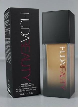 Image du produit Huda Beauty Fond de teint Fauxfilter Luminous Matte 35ml Toasted Coconut 240N (240N Noix de coco grillée)