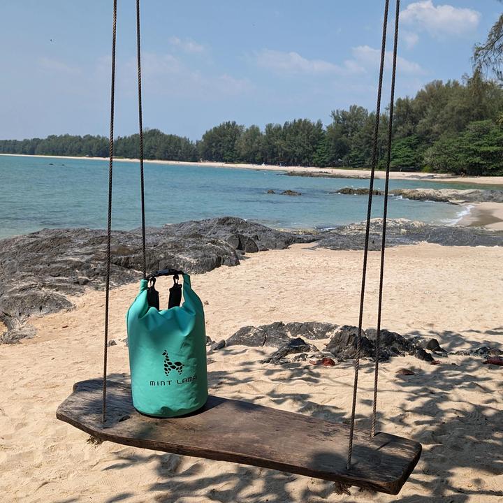 Actual product image Mint Lama Dry Bag (10 l)