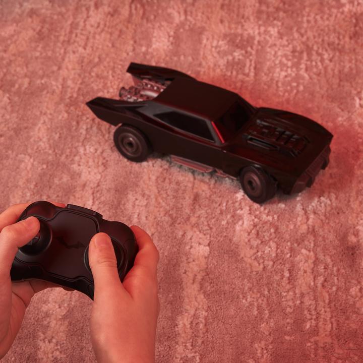 Produktbild Maki DC Comics The Batman Batmobile ferngesteuertes Auto im offiziellem Aussehen wie im Batman-Kinofilm