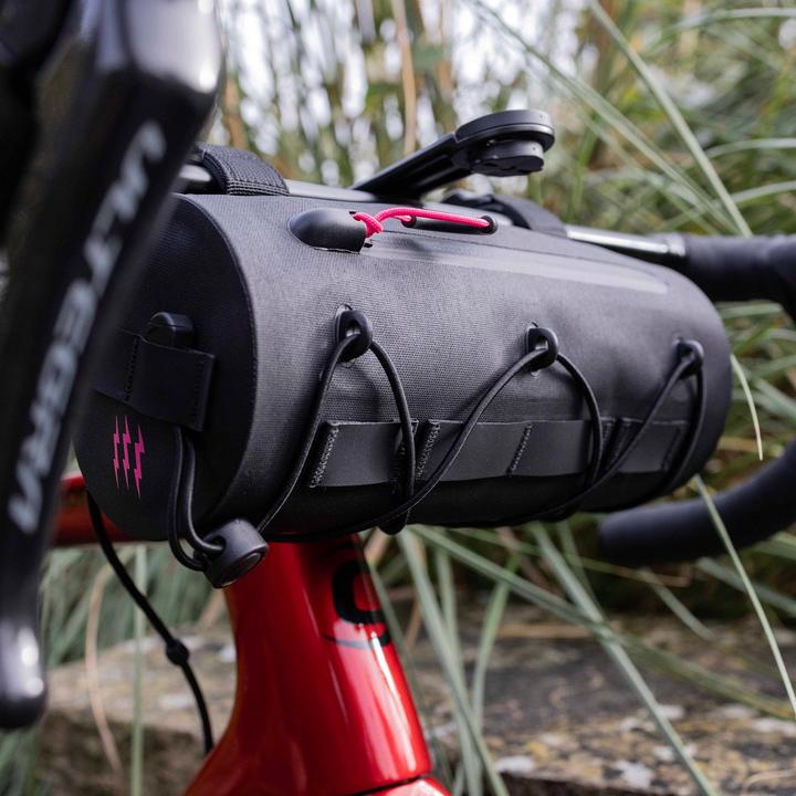 Actual product image Muc-Off Explorer (2.40 l, Handlebar bag)