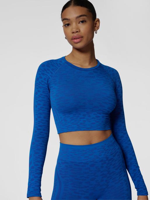 Actual product image hummel hmlMT LEO SEAMLESS CROP T-SHIRT L/S (S)