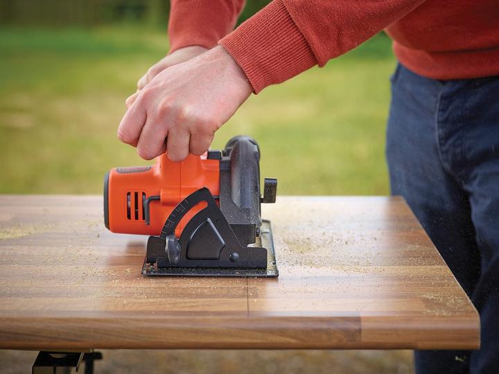 Actual product image Black & Decker Cordless circular saw BDCCS18N