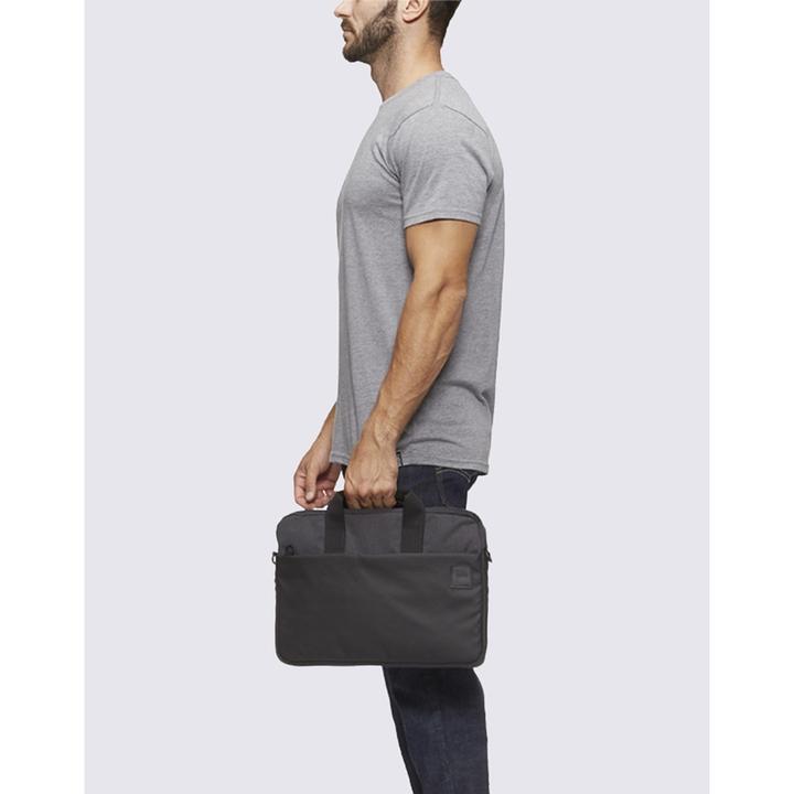 Actual product image Incase Compass Brief 13" w/Flight Nylon - Black (13.30", Apple)