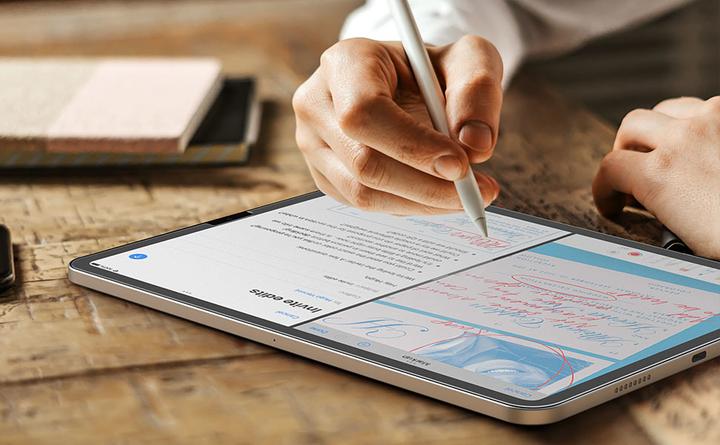Produktbild ESR Paper-Feel (2 Stück, iPad Pro 11 2018 (1. Gen), iPad Pro 11 2020 (2. Gen), iPad Pro 11 2021 (3. Gen), IPad Pro 11" (2022), iPad Air 10.9 (2022), iPad Air 2020 (4. Gen))