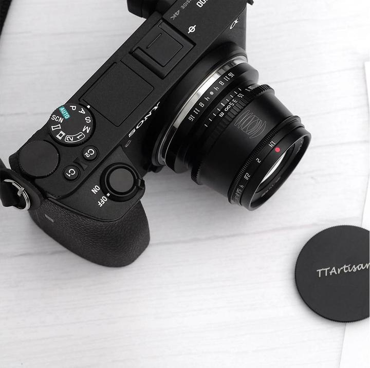 Produktbild TTArtisan Festbrennweite APS-C 35mm F/1.4 – Canon RF (Canon RF, APS-C / DX)